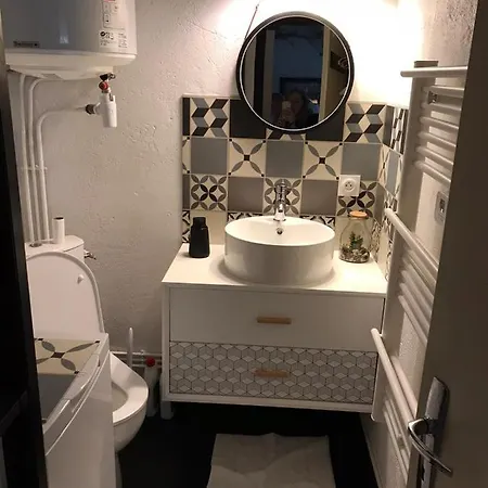 Un Meuble A La Roche Bernard
